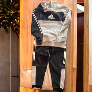 Matching Adidas jogger XL